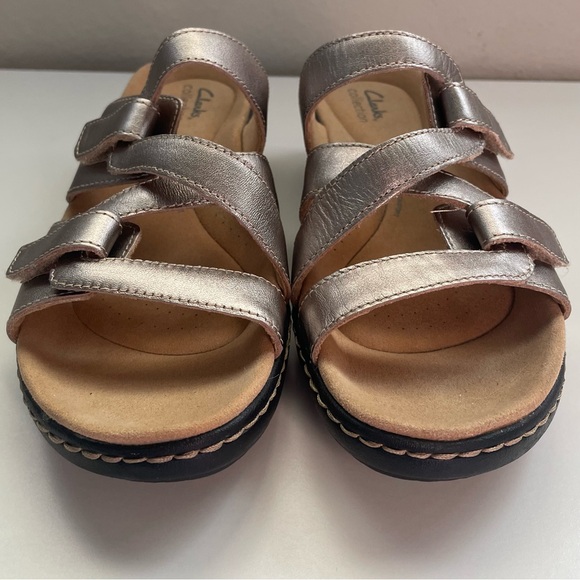 Clarks Collection Leather Sandals Women’s 9.5 M Metallic Slip on Merliah Karli - Picture 3 of 13